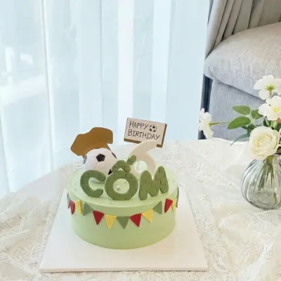 Bánh sinh nhật bé trai